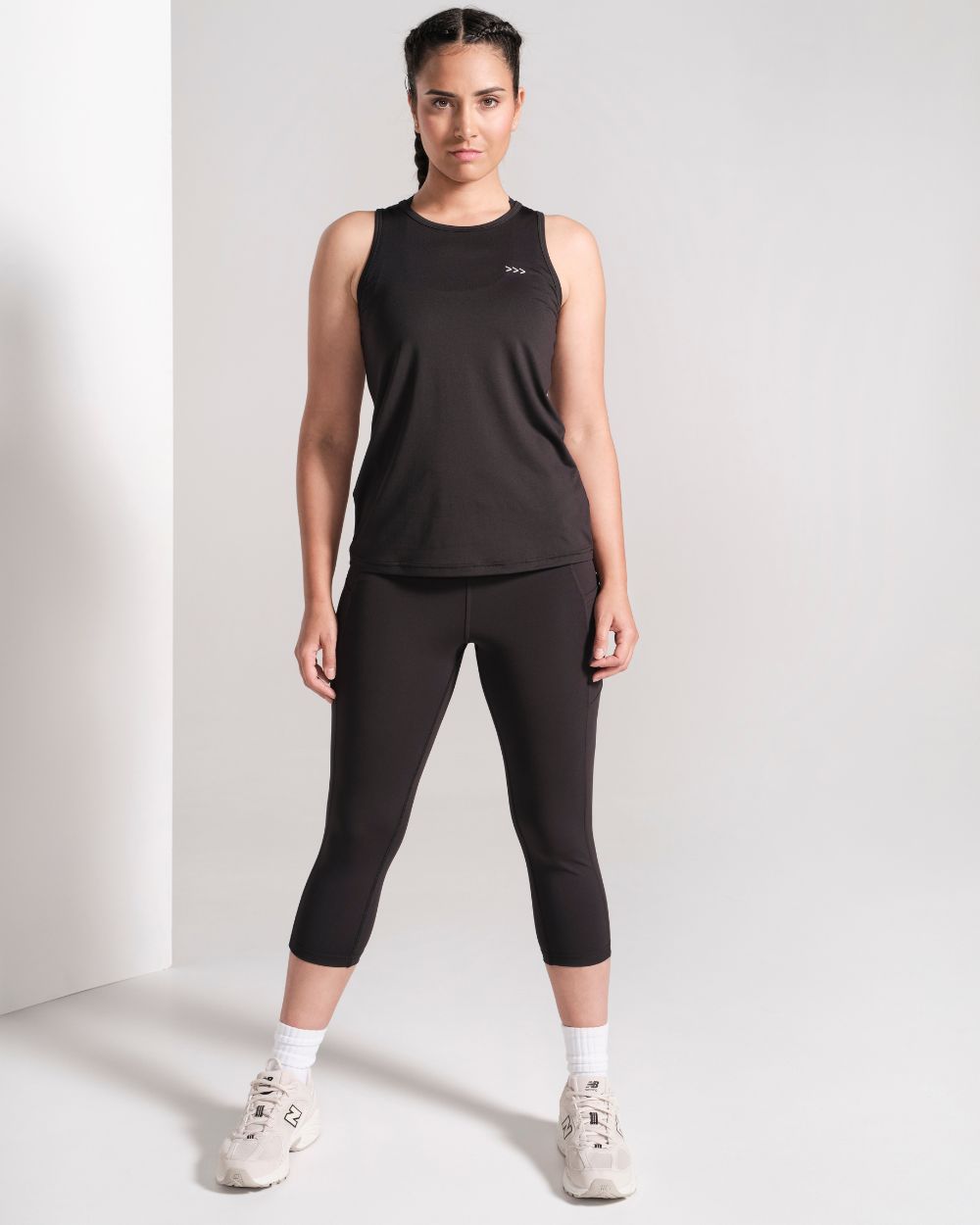 Gym Tank Top - Black image 4